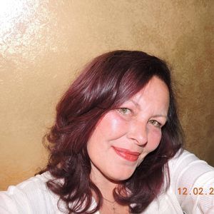 Meet your Posher, Carolyn